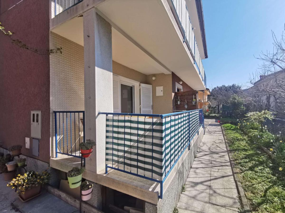 Pri Noni "Istracycle" Apartment Lucija Exterior photo